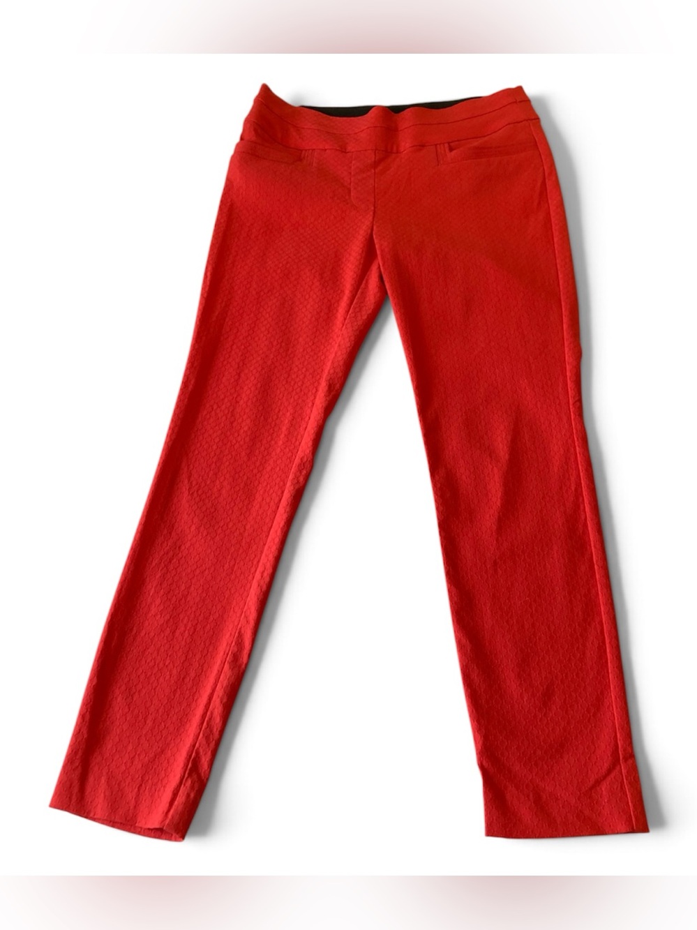 NWOT MAURICES Mid Rise Coral Stretch Crop Pants Size Medium Textured
